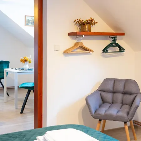 Privatunterkunft Rezidence Plesivec - Rodinny S 3 Loznicemi