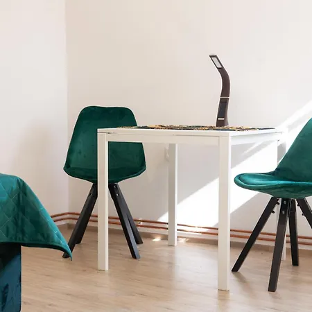 Rezidence Plesivec - Rodinny S 3 Loznicemi Privatunterkunft *