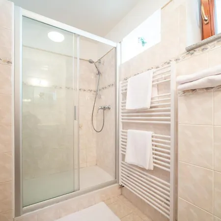 Rezidence Plesivec - Rodinny S 3 Loznicemi * Český Krumlov