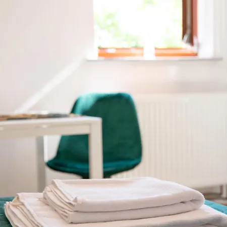 Privatunterkunft Rezidence Plesivec - Rodinny S 3 Loznicemi