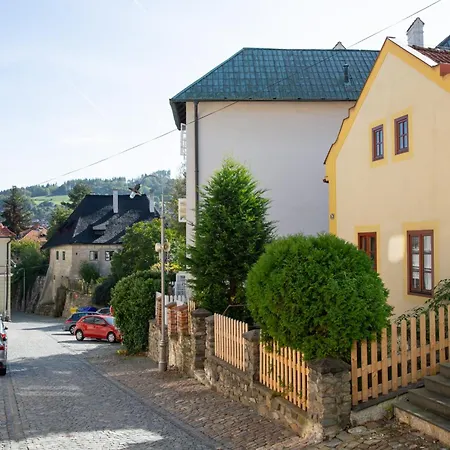 Rezidence Plesivec - Rodinny S 3 Loznicemi * Český Krumlov