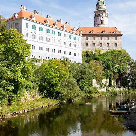 Rezidence Plesivec - Rodinny S 3 Loznicemi Privatunterkunft