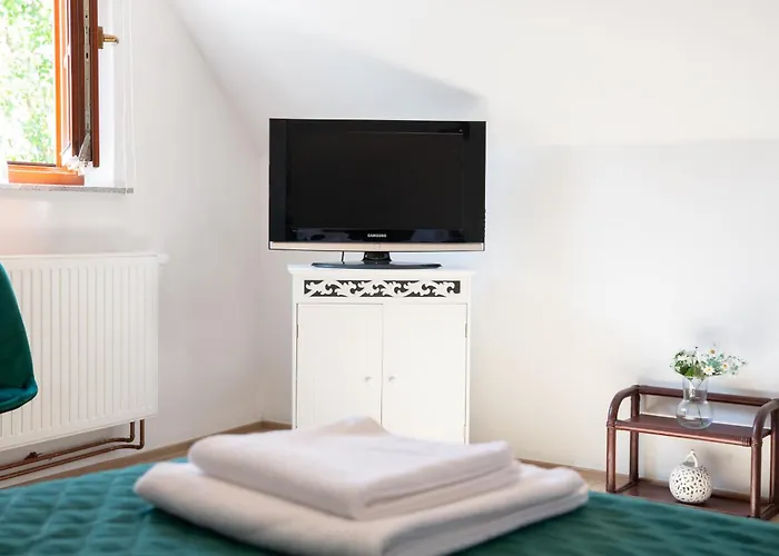 Rezidence Plesivec - Rodinny S 3 Loznicemi *