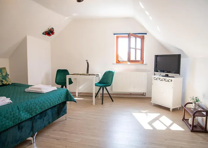 Rezidence Plesivec - Rodinny S 3 Loznicemi